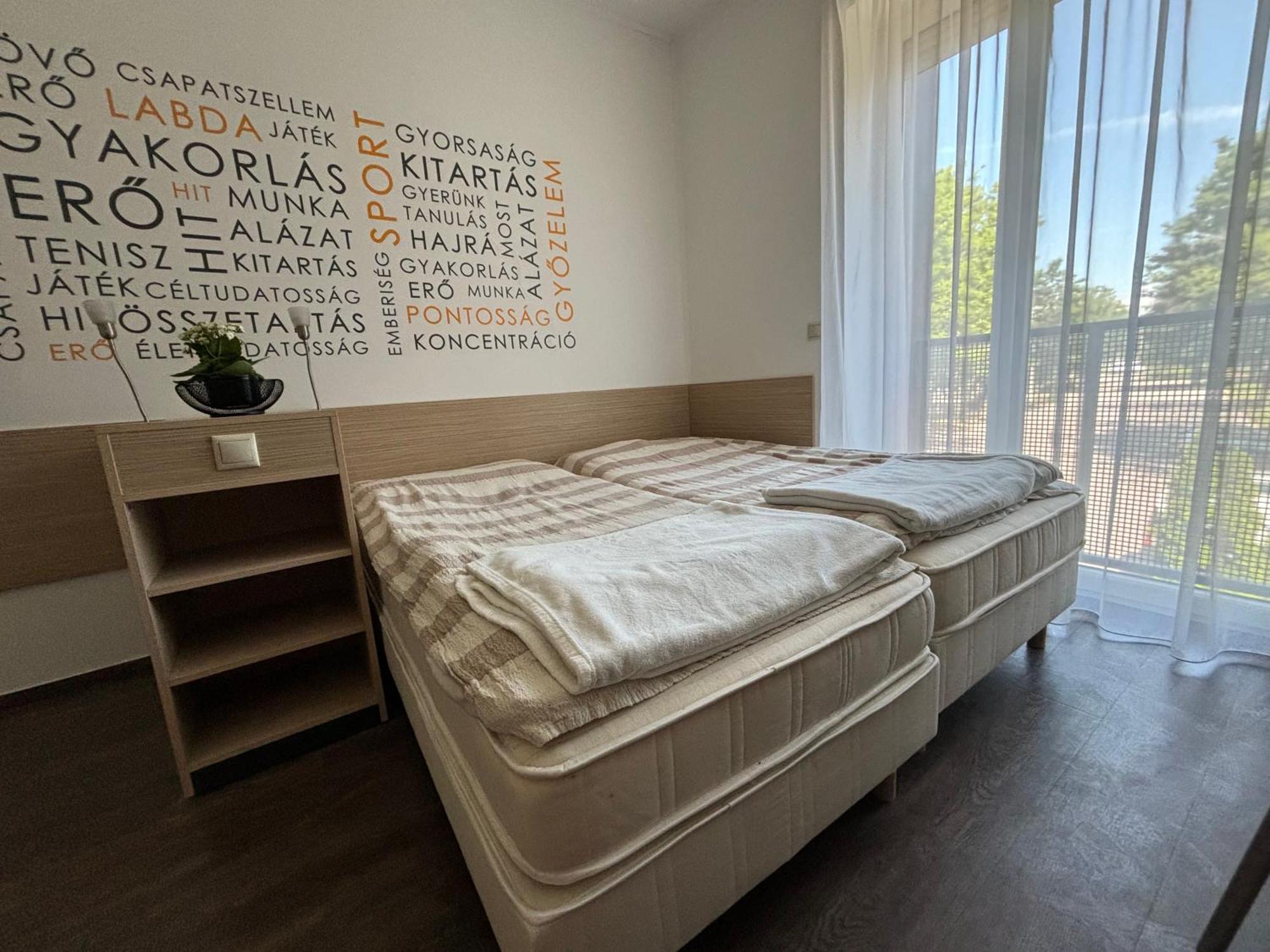 Skc Siofok Aparthotel Екстериор снимка